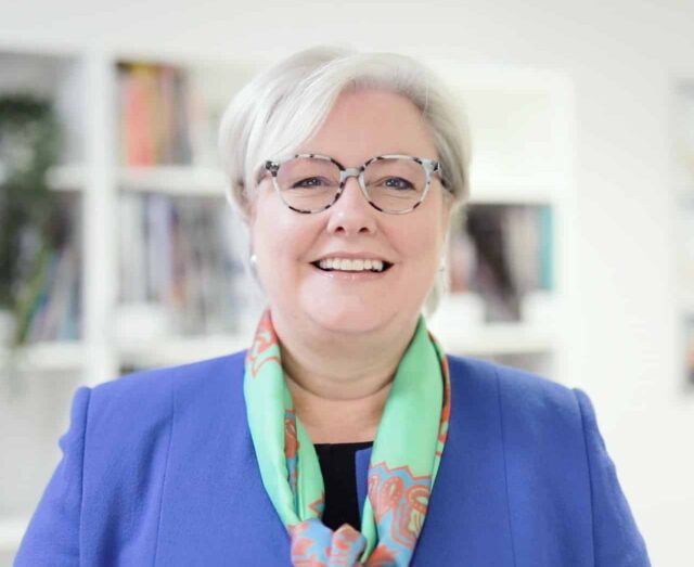 An image of Sue Woodroofe